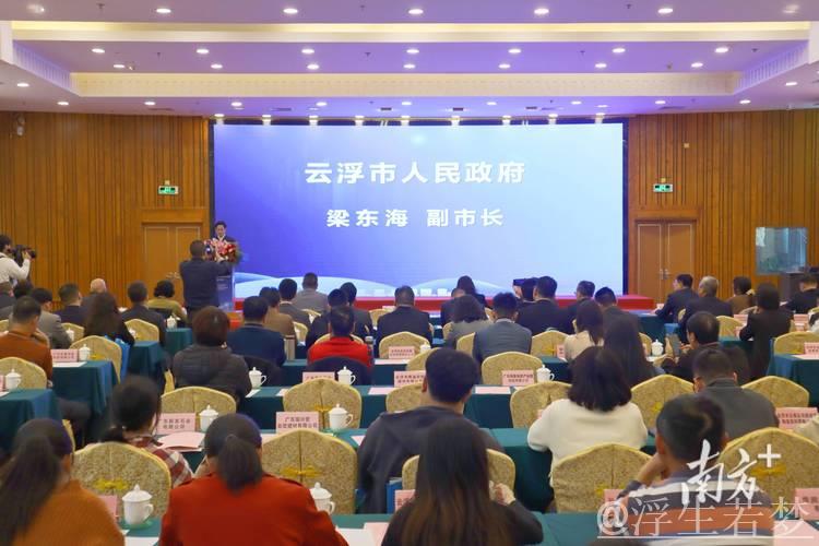 授信总额突破10万亿元大关